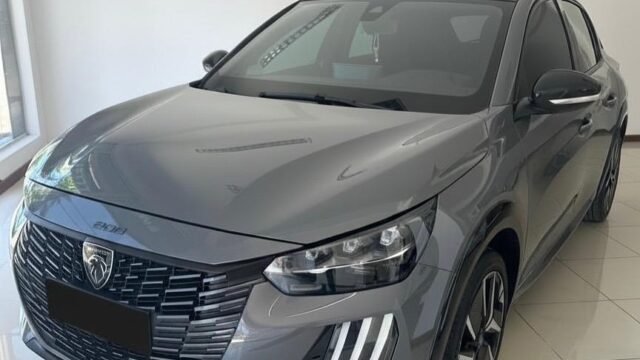 PEUGEOT_208_GT_1_0_Turbo_00