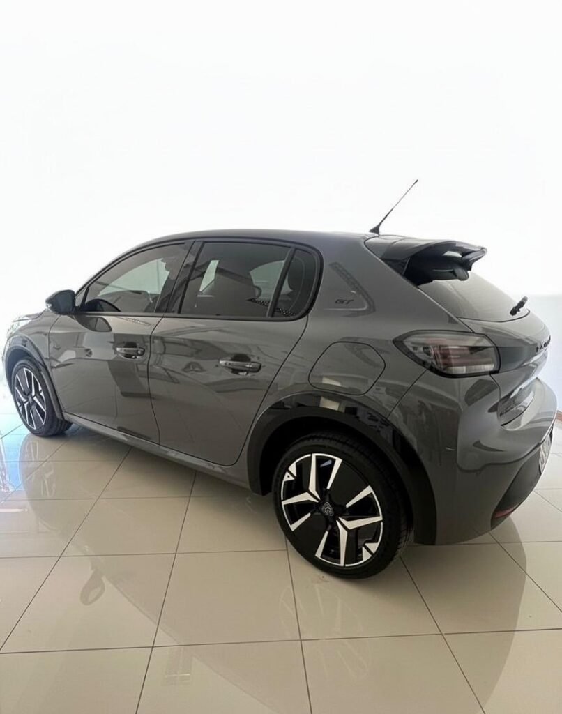 PEUGEOT_208_GT_1_0_Turbo_01