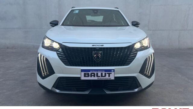 Peugeot_2008_Allure_T200_02