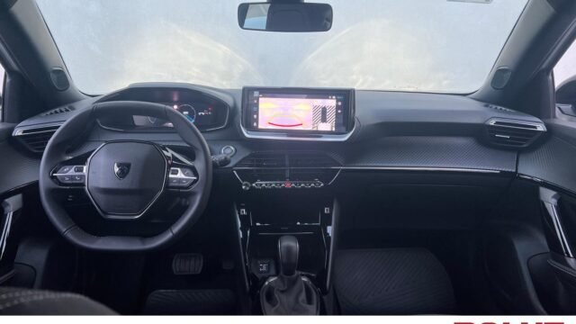 Peugeot_2008_Allure_T200_05