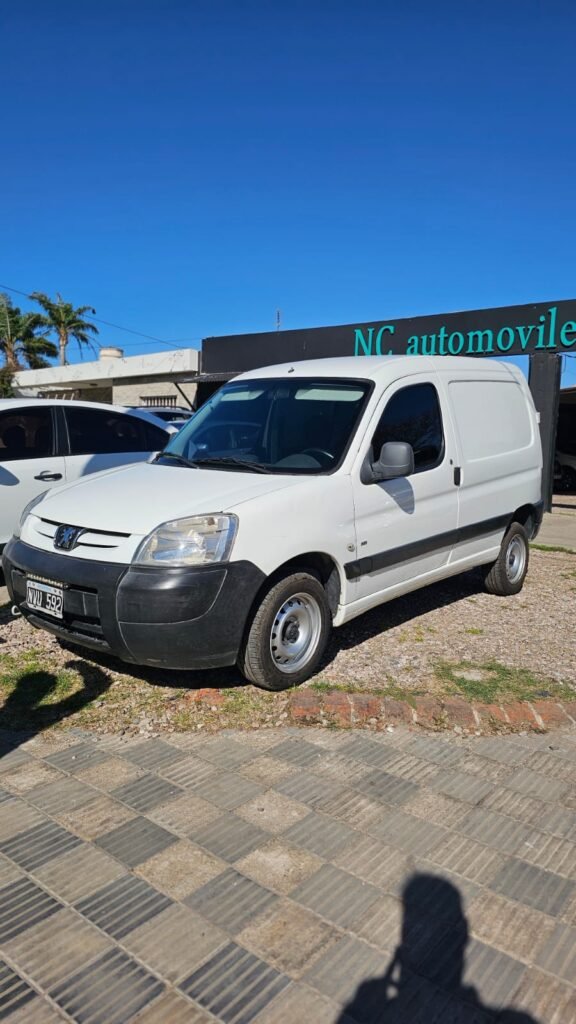 Peugeot_Partner_1_6_HDi_00