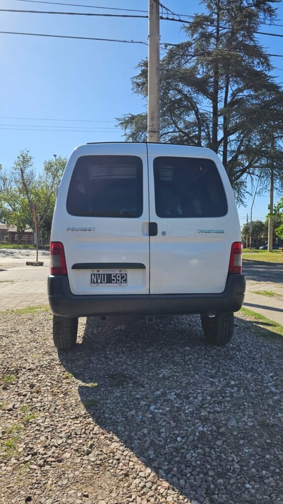 Peugeot_Partner_1_6_HDi_04