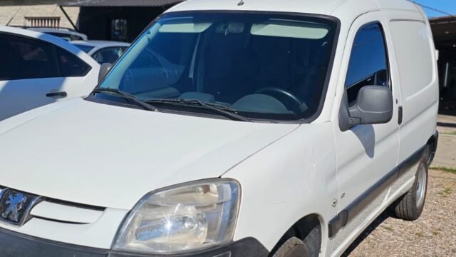 Peugeot_Partner_1_6_HDi_06