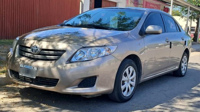 Toyota_Corolla_xli_2008_00