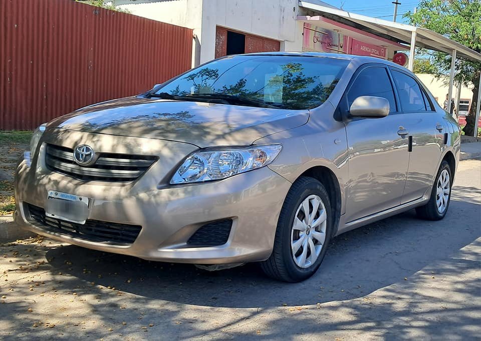 Toyota_Corolla_xli_2008_00