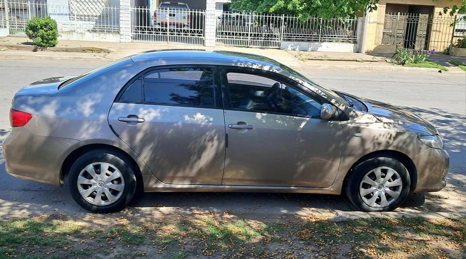 Toyota_Corolla_xli_2008_02