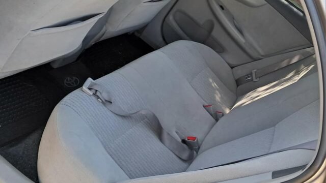 Toyota_Corolla_xli_2008_06