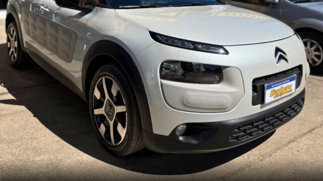 Disponible-Citroen-C4-Cactus-002