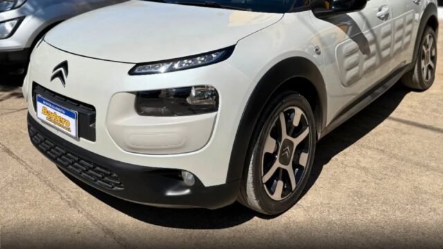 Disponible-Citroen-C4-Cactus-007