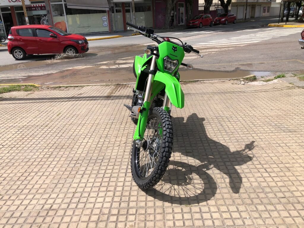 KLX-300L-ano-2025-001