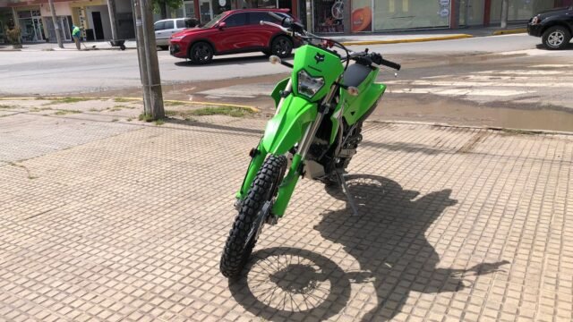 KLX-300L-ano-2025-002