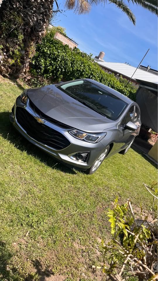 Chevrolet-Cruze-2022-Trenel_003