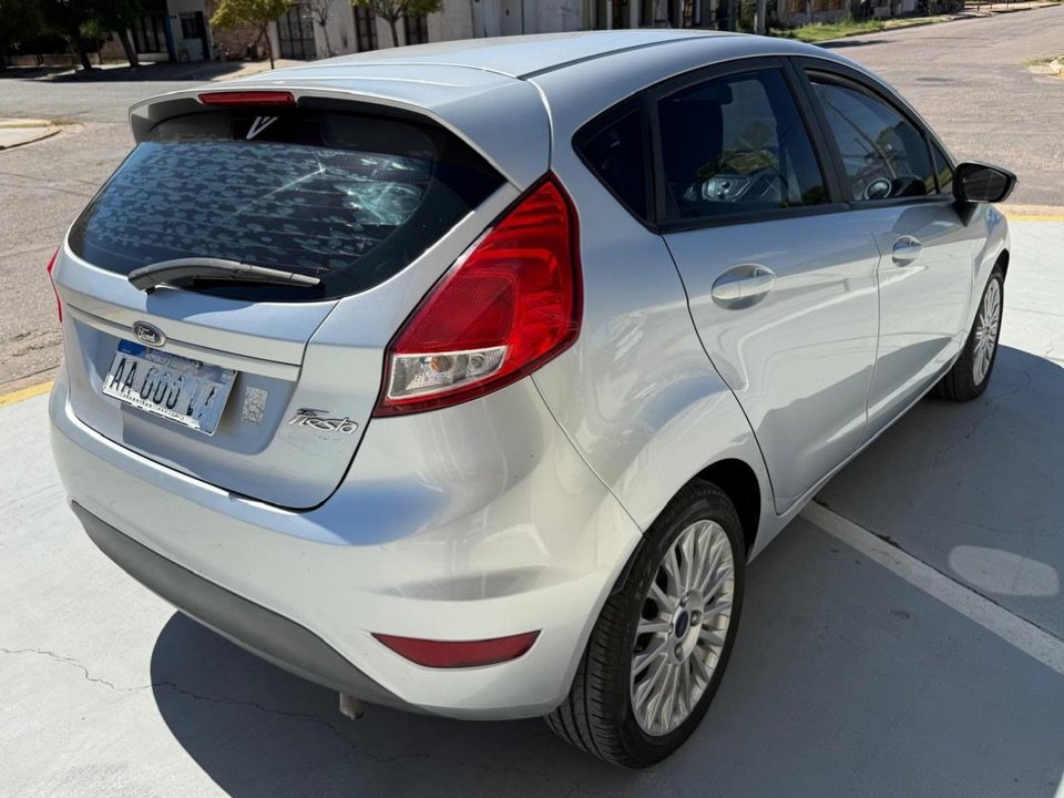 FORD-FIESTA-SE-2016-003