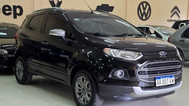 Ford-EcoSport-FreeStyle-2016-004