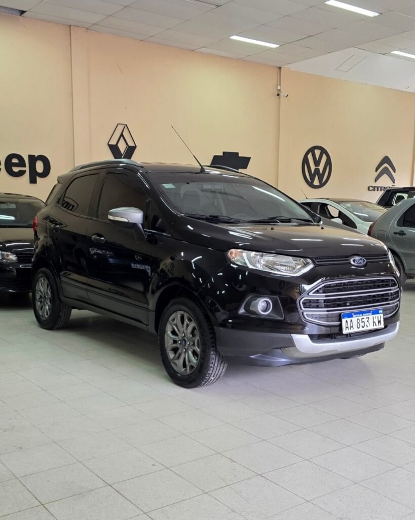 Ford-EcoSport-FreeStyle-2016-004