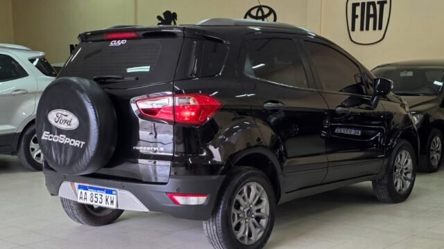 Ford-EcoSport-FreeStyle-2016-005