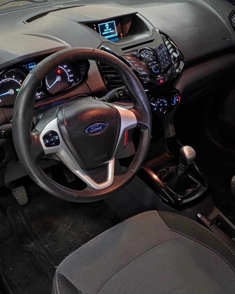 Ford-EcoSport-FreeStyle-2016-006