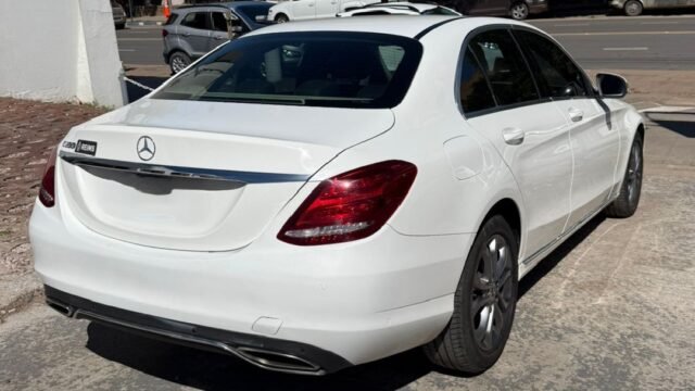 MERCEDES-BENZ-C200-2018-003