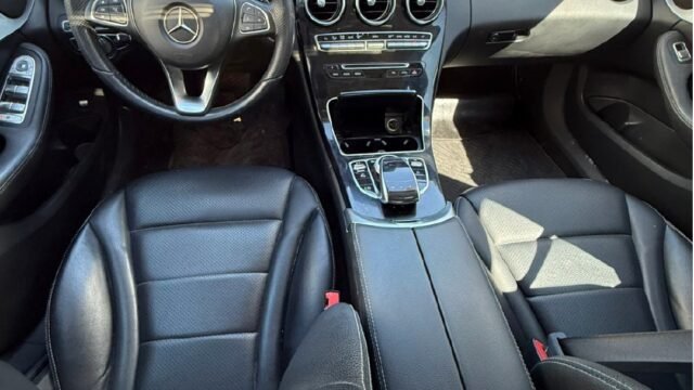 MERCEDES-BENZ-C200-2018-005