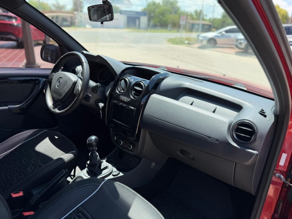 Renault-Duster-Oroch-Outsider-Plus-007