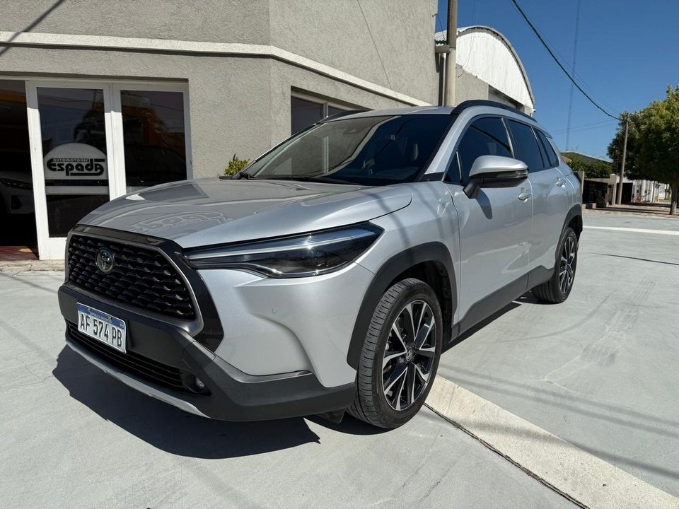 TOYOTA-COROLLA-CROSS-2022-001