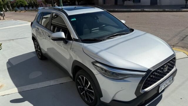 TOYOTA-COROLLA-CROSS-2022-003