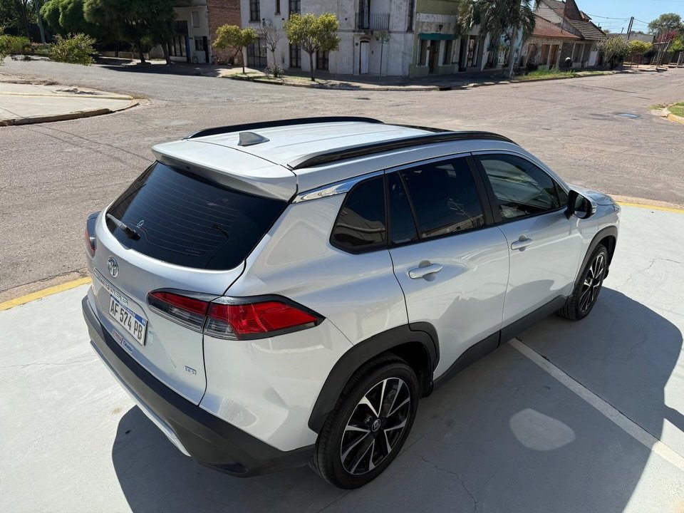 TOYOTA-COROLLA-CROSS-2022-004