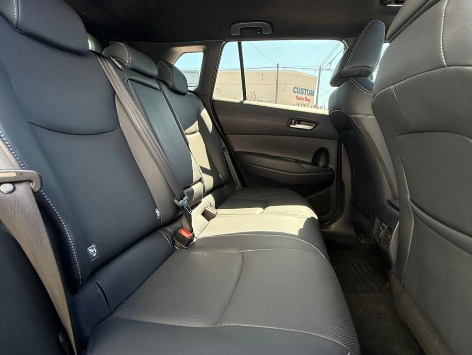 TOYOTA-COROLLA-CROSS-2022-008