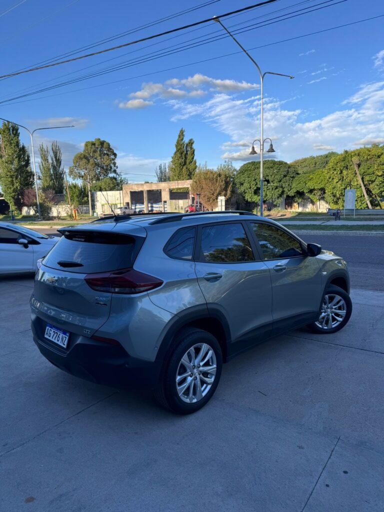 CHEVROLET-TRACKER-LTZ-2024-001