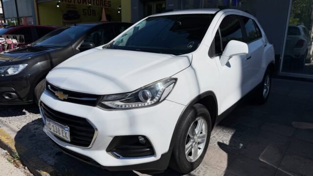 Chevrolet-Tracker-Ltz-2018-000