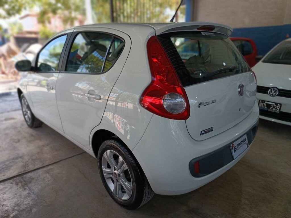 FIAT-PALIO-ESSENCE-5P-003