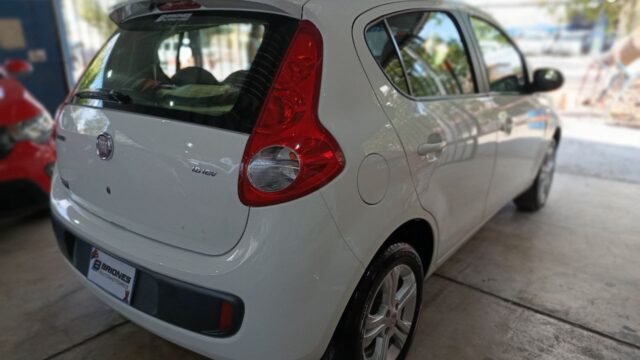 FIAT-PALIO-ESSENCE-5P-005