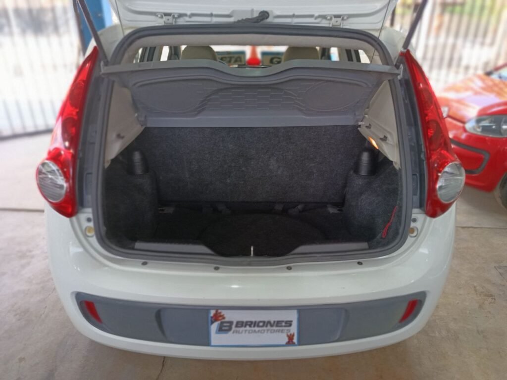 FIAT-PALIO-ESSENCE-5P-006