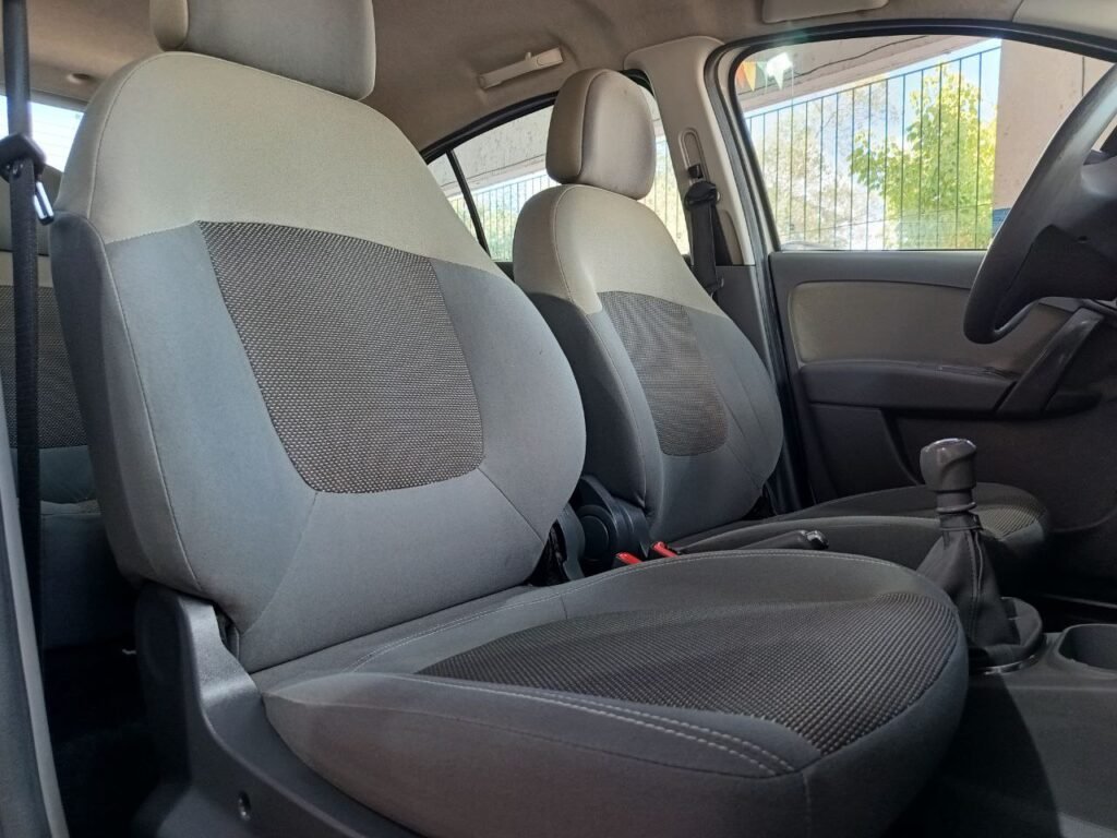 FIAT-PALIO-ESSENCE-5P-009