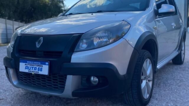 Renault-𝗦𝗮𝗻𝗱𝗲𝗿𝗼-𝗦𝘁𝗲𝗽𝘄𝗮𝘆-000