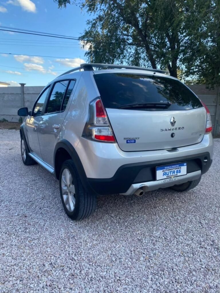 Renault-𝗦𝗮𝗻𝗱𝗲𝗿𝗼-𝗦𝘁𝗲𝗽𝘄𝗮𝘆-004