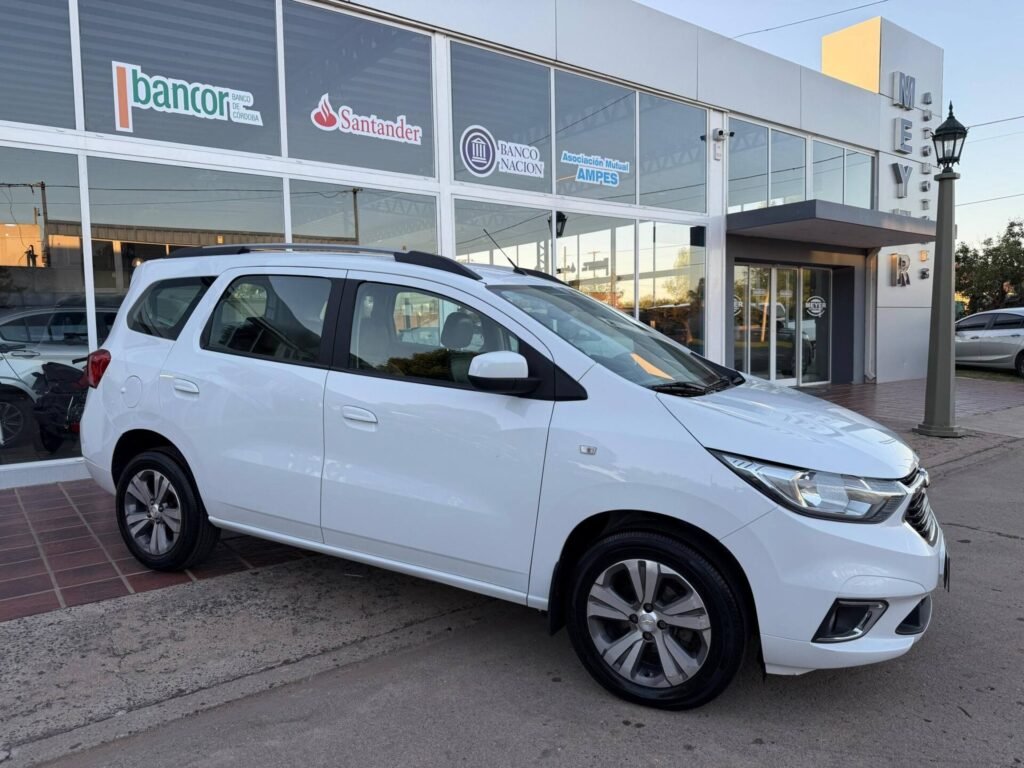 chevrolet-spin-premier-7asientos-000