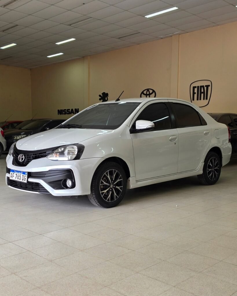 toyota-etios-XLS-Pack-001