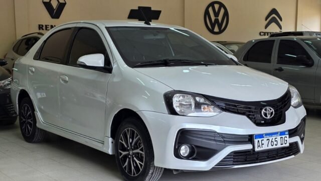 toyota-etios-XLS-Pack-003