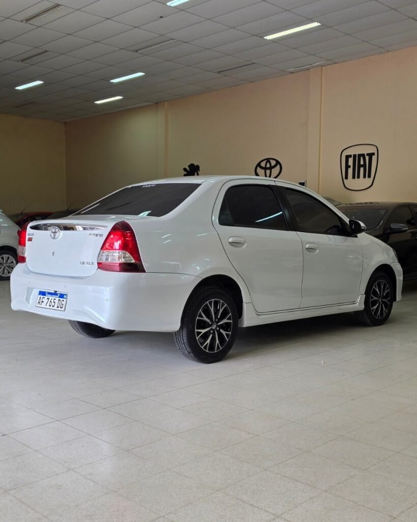 toyota-etios-XLS-Pack-004