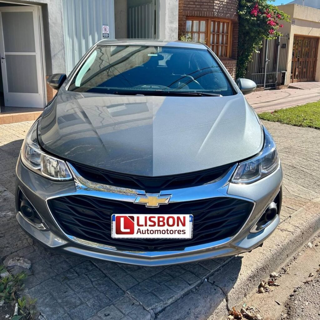 Chevrolet-Cruze-2022-LT_002