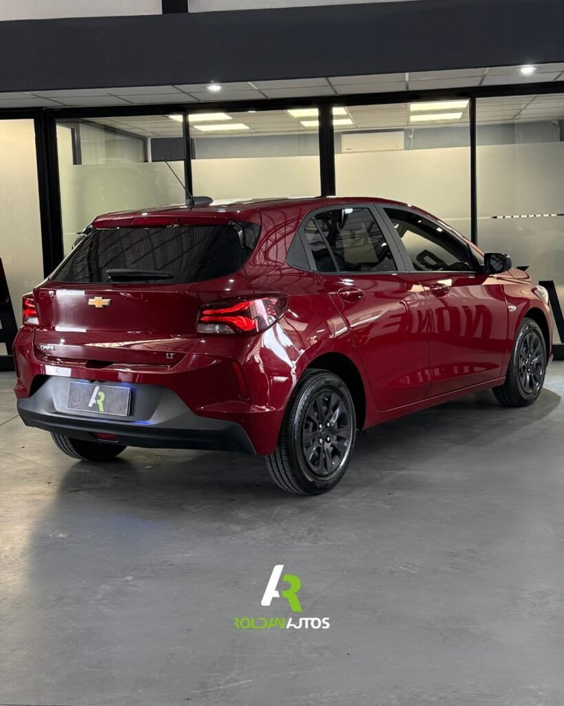 Chevrolet_Onix_Premier_2020_003