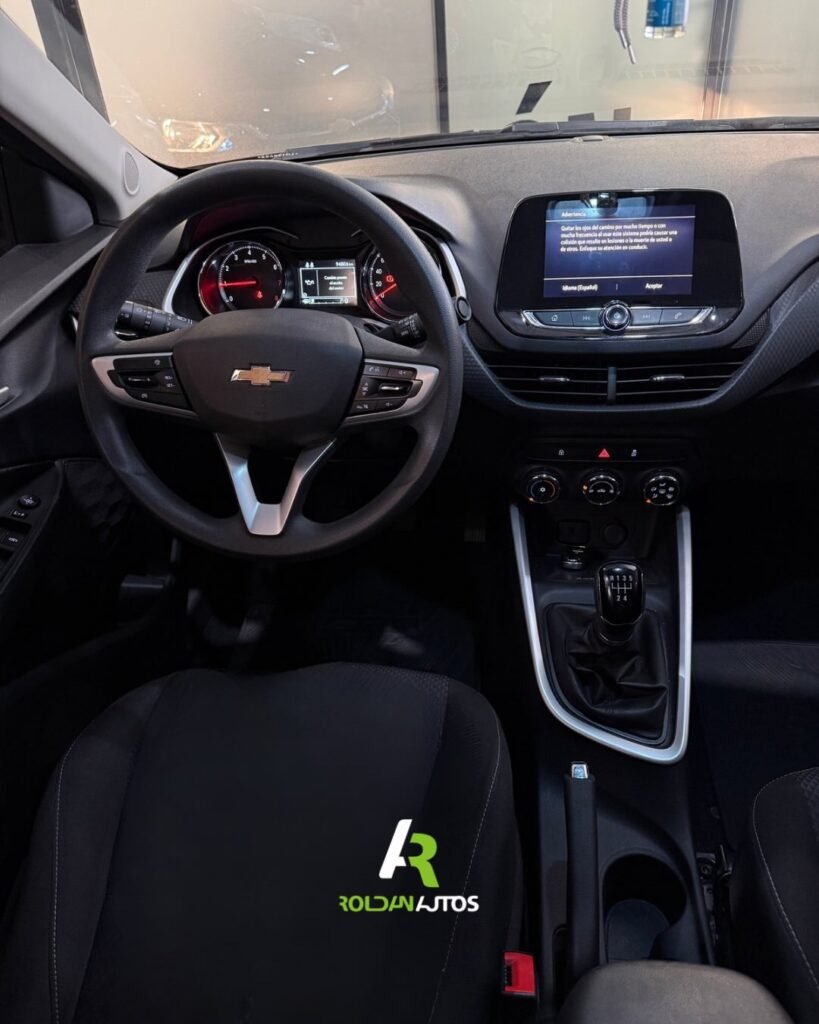 Chevrolet_Onix_Premier_2020_005