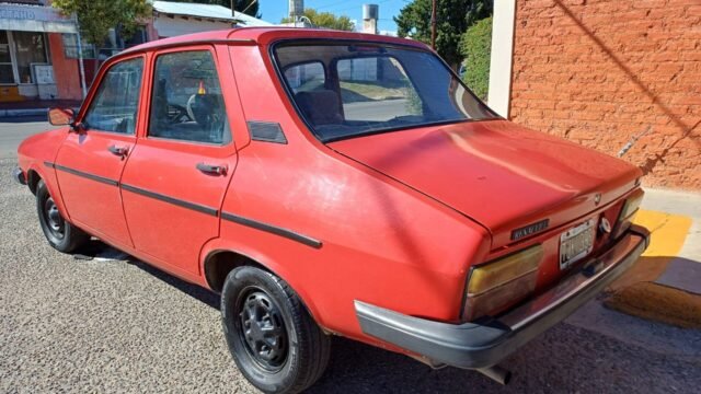 Renault-12-Nafta-y-Gnc_003