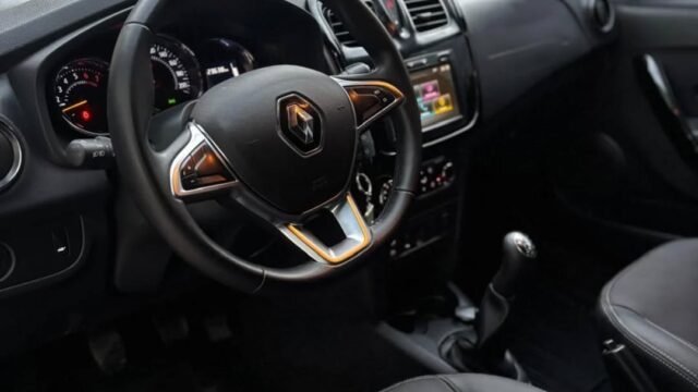 Renault-Sandero-Intens-nafta_009