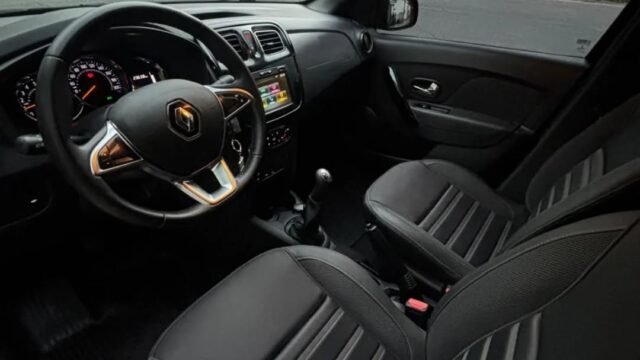 Renault-Sandero-Intens-nafta_010