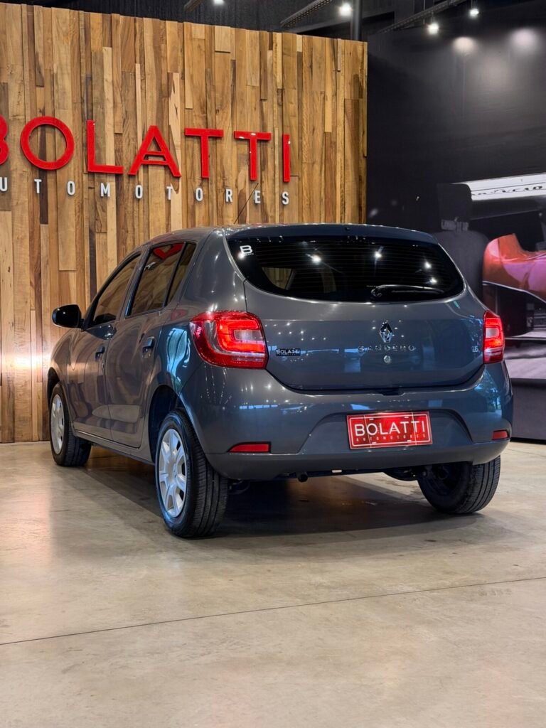 Renault_Sandero_16V_Expression_004