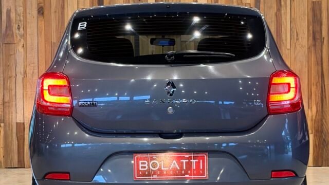 Renault_Sandero_16V_Expression_005