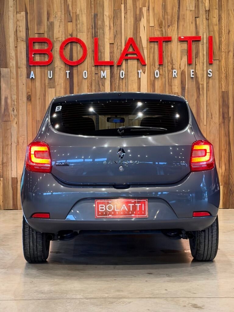 Renault_Sandero_16V_Expression_005