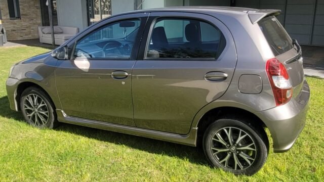 TOYOTA_ETIOS_XLS_5P_002